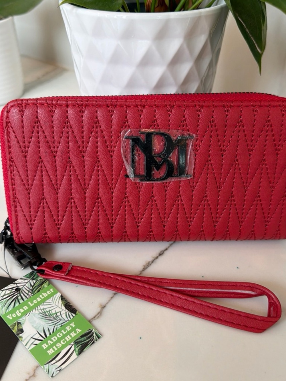Badgley Mischka Quilted Red Wristlet Wallet